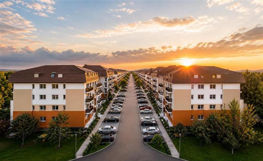 Regim vila,decomandat,terasa,vedere montana,incalzire pardoseala,parcare, Sanpet