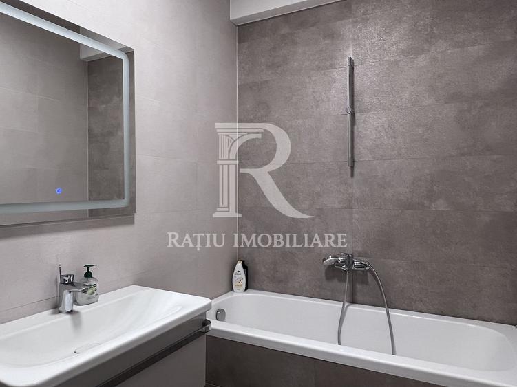 Penthouse cu Design Eclectic | Central | Panoramă Unică | Oradea