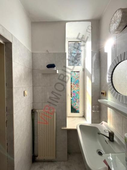 Apartament spațios1 cameră, 84 mp, în clădire istorică, pe malul Begai