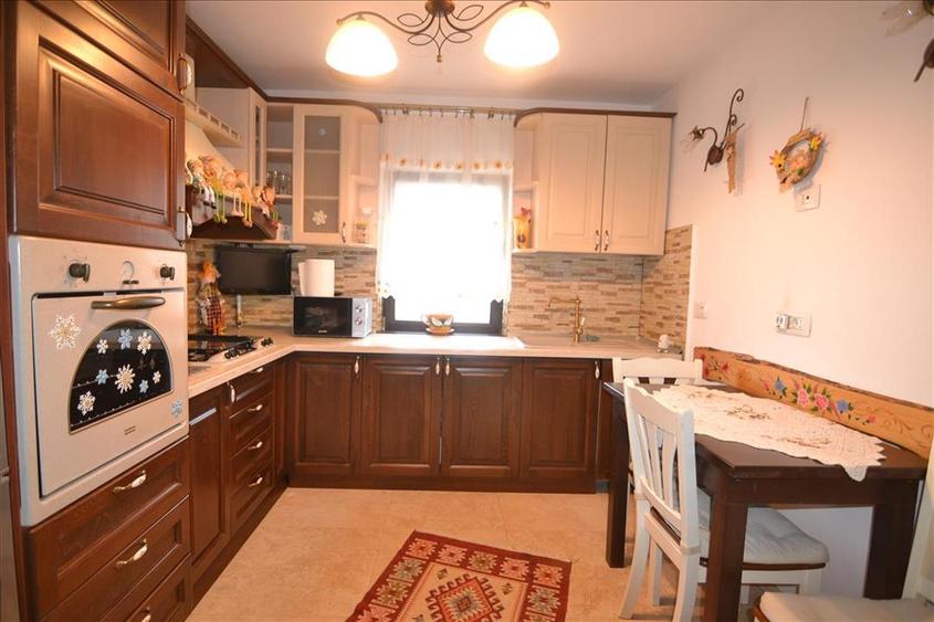 Apartament 2 camere decomandat,mobilat ,utilat Parcul Trandafirilor- Racadau