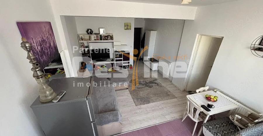 Apartament 2 camere Breazu, curte proprie 20 mp, loc de parcare intabulat