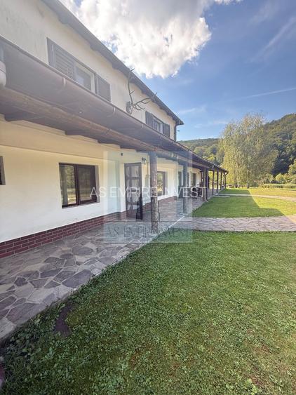 Complex Turistic activ,  2 lacuri ,teren 16800 mp -zona Valea Dobârlău - 4