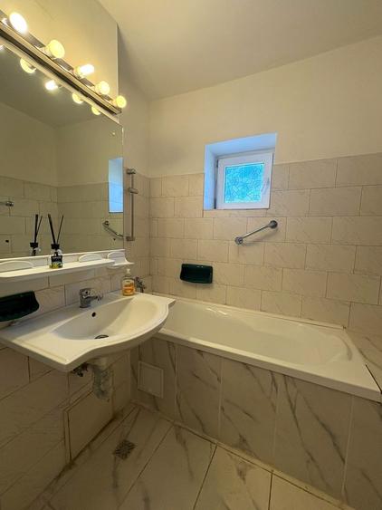 Apartament 3 camere | DECEBAL