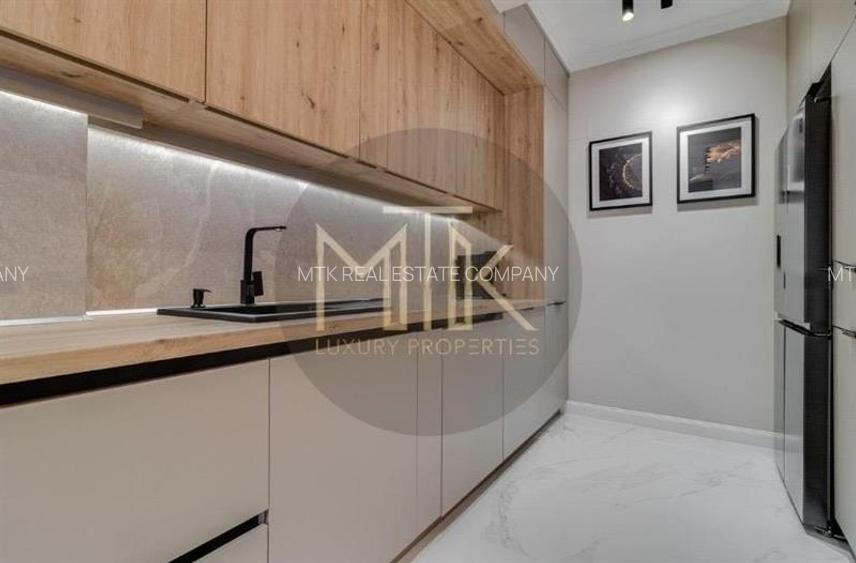 Apartament 3 camere LUX| Sisesti I Prima inchiriere