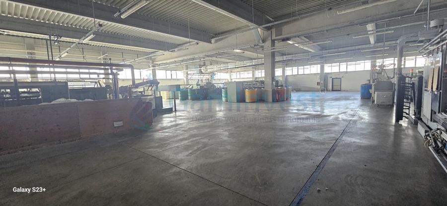 Hală Industrială de vanzare 6500 mp în Madaras la 30 km de Oradea, Bihor