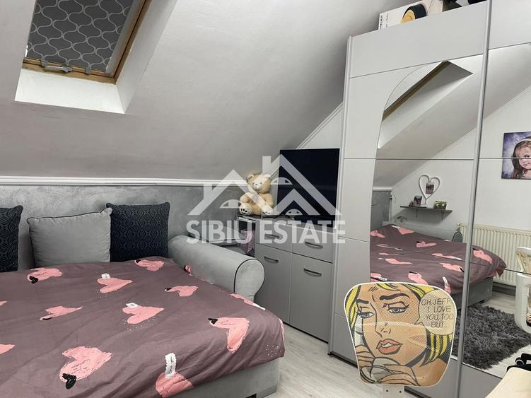 Apartament 3 camere 70 mp. pod, loc de parcare-Selimbar
