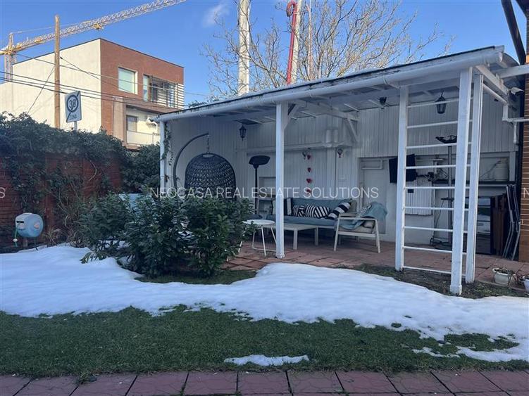 Vila individuala P+1+M | 362 mp construiti | 404 mp teren | Aviatiei - 36