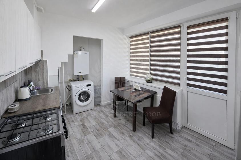 Apartament 2 camere, recent renovat, zona Ultracentrala, Ploiesti