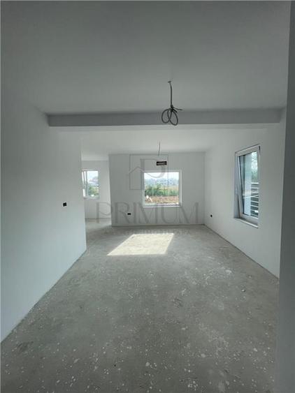 Duplex pe parter - locatie excelenta - posibilitate alegere finisaje - compartim