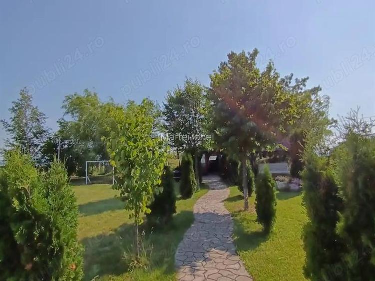 De vanzare vilă duplex