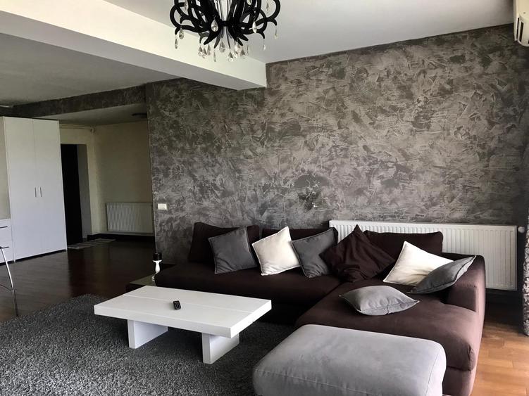 Apartament de 3 camere la lac