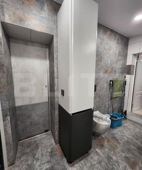 Casa cu 3 camere, 2 bucatarii, Teren de 1000 mp, zona Unirii