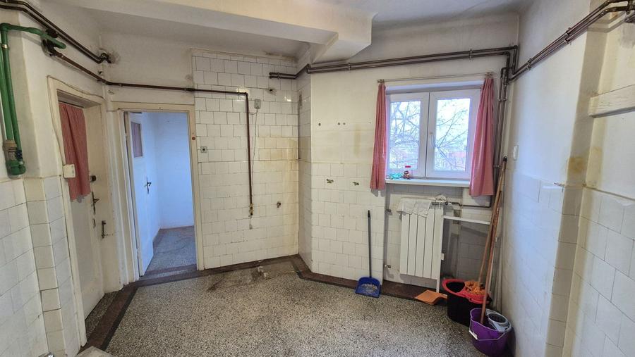 Apartament cu 3 camere 111,78 mp - Cl. Victoriei - Nicolae Iorga