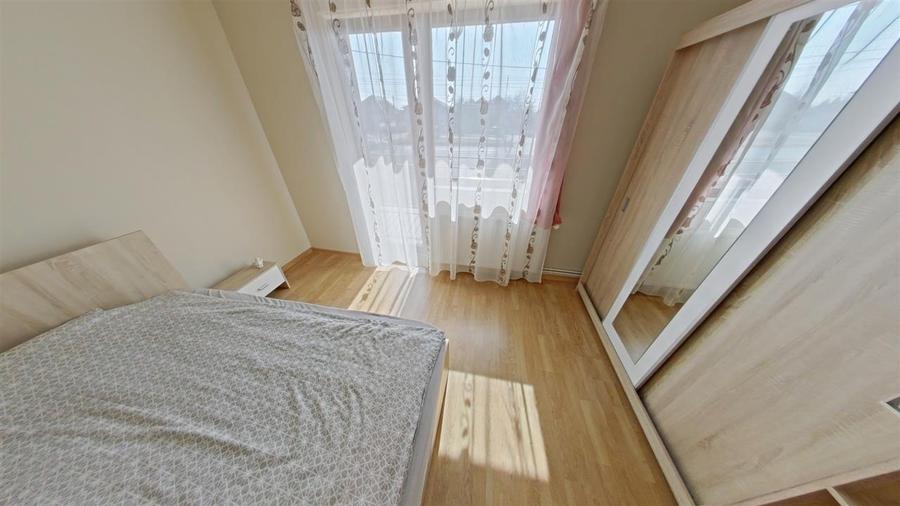 Casa mare cu etaj la principala in Fantanele - REDUCERE