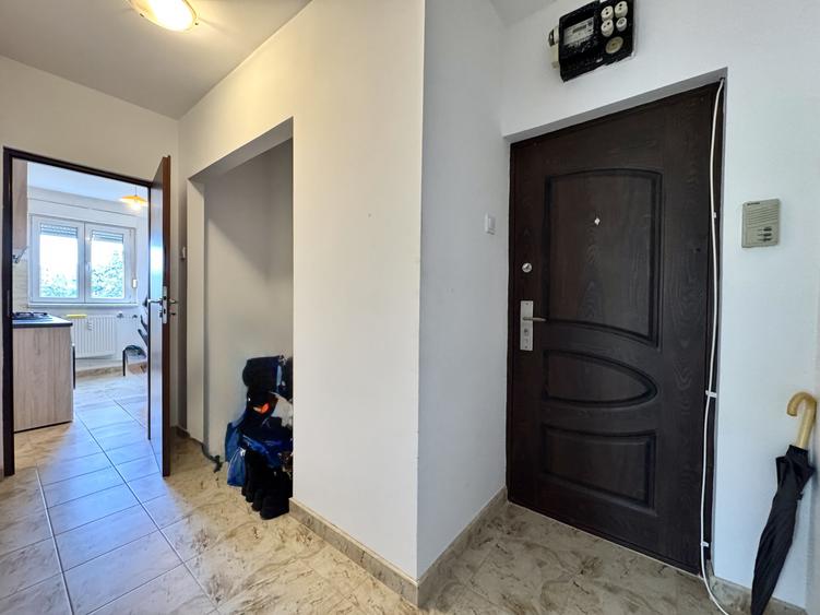 Drumul Taberei: 2 Camere Decomandat, 1 Minut Metrou Romancierilor, Renovat 2024