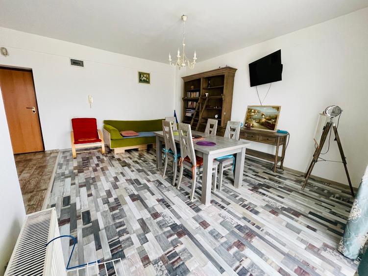 PROPRIETAR- Vând apartament cu 3 camere Gavana Platou (lângă pădure)