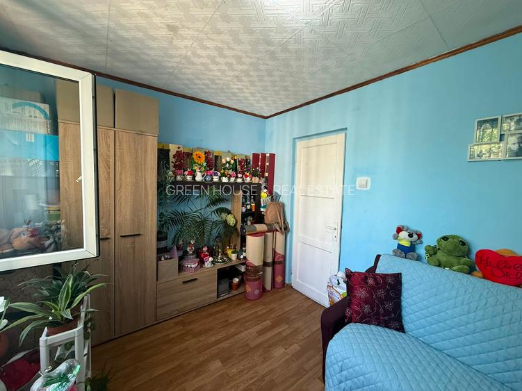 Apartament 3 camere-decomandat-bloc de caramida-zona Sc. Gen. Andrei Saguna - 2