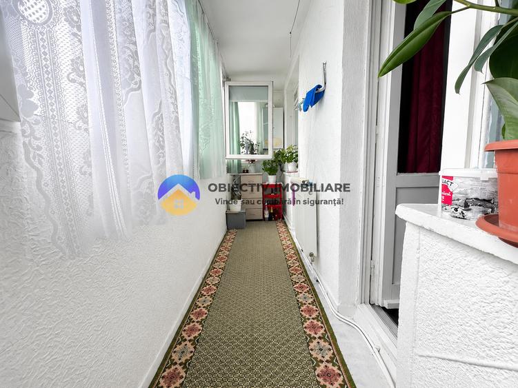 Apartament de vânzare – 2 camere, cartier Precista, etaj 4.