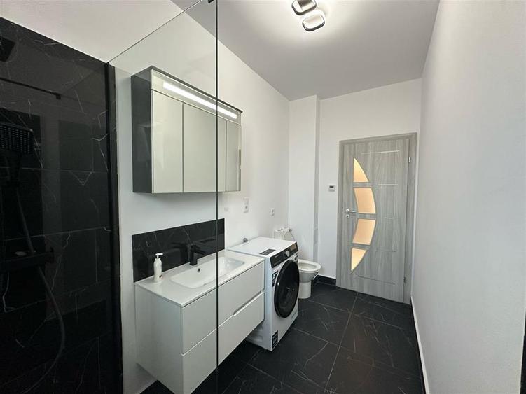 Penthouse elegant cu 2 terese zona complexul rezidential Deventer