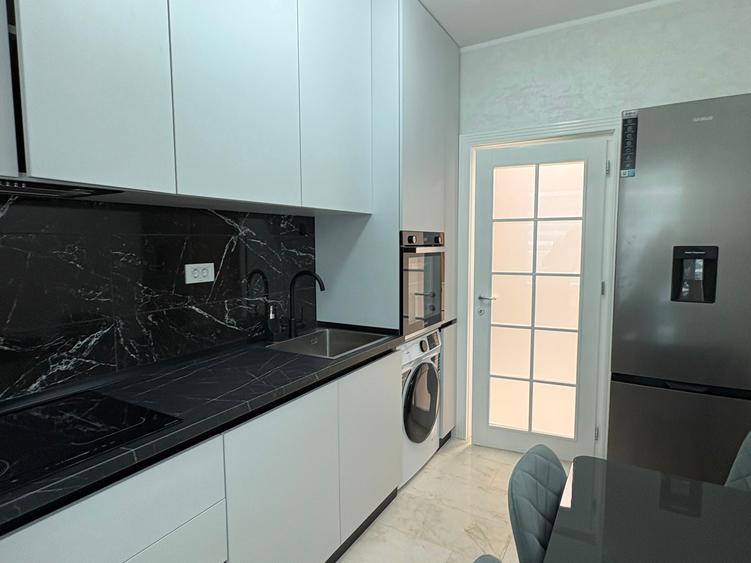 Apartament de inchiriat cu 3 camere decomandat- Royal Town Copou Iasi