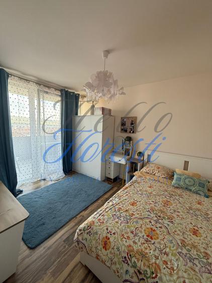 Casa însiruita, 5 camere, 160 mp, zona Teilor
