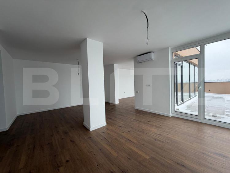 Penthouse de vânzare, 106 mp utili + terasă 66 mp, zona Torontalului