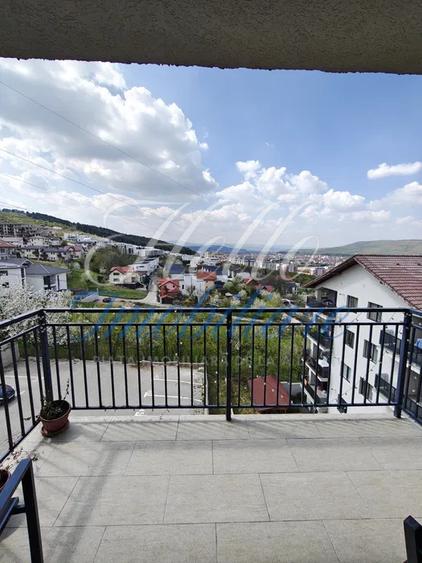 Apartament de vanzare , semidecomandat 56 mp ,3 camere  zona Vivo