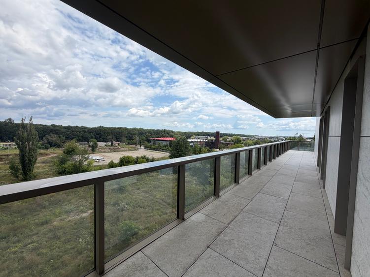 Apartament în Cortina 126,parcare inclusă,terasă 40mp