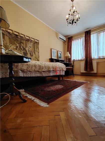 Apartament 3 camere zona Calea Grivitei Podul Grand