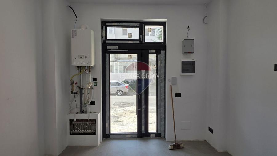 Spațiu comercial de vanzare - investitie cu randament in Bacau