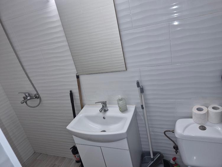 Studio mobilat/utilat, centrală gaz, AC, wi-fi, TVsmart,baie+bucătărie proprii