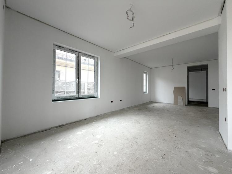 Duplex 3 camere, 88 mp utili, 366 mp teren - Urseni