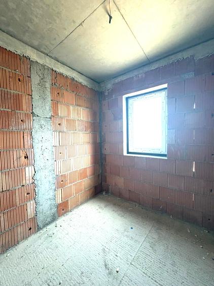 Apartament nou pe 2 nivele strada Crasnei semifinisat 114.000eur neg