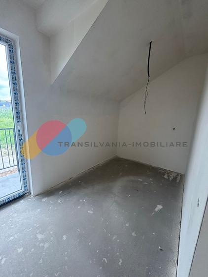 Duplex semifinisat, 120 mp utili, drum privat, zona Chinteni