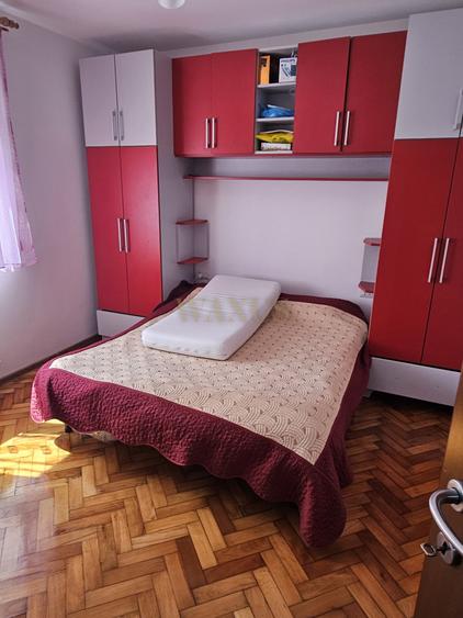 Ap.2 camere 48 mp utili , parter,zona Standard Dej