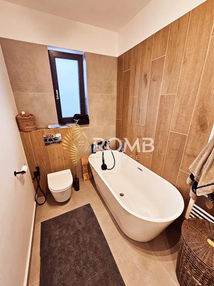 Casă tip duplex, 120 mp utili, teren 305 mp, complet mobilată, Valea Seaca