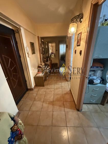 Apartament 3 camere decomandat