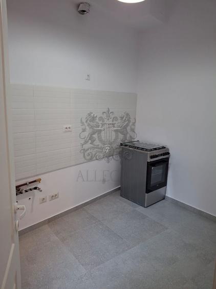 Apartament interbelic cu 2 camere | Vilă P+1+M | Curte | Popa Nan