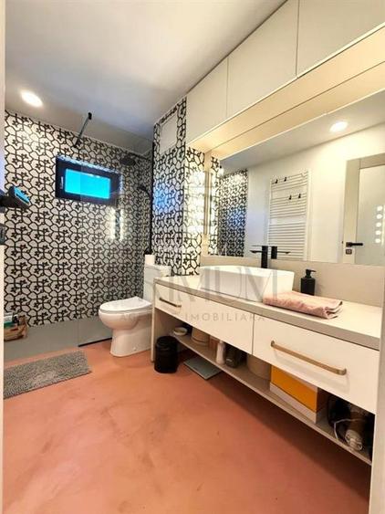 DAMBOVITA - RENOVAT - 3 CAM - 2 BAI - BLOC IZOLAT - ETAJ 3 - CENTRALA - CLIMA - 11