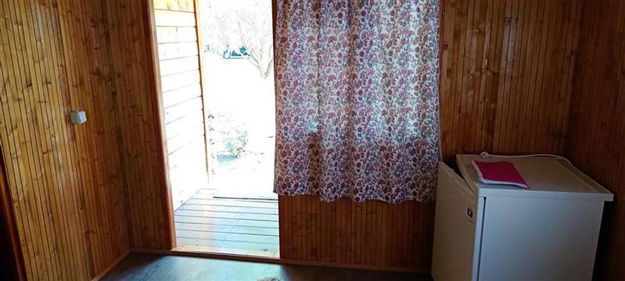 COMPLEX 5 CABANE DIN LEMN CU ACCES LA DUNARE + teren in Podul Gornei, jud. CS