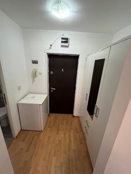 Garsonieră 27 mp mobilată, la cheie – Zona Gării, Etaj 6, baie nouă, direct de l