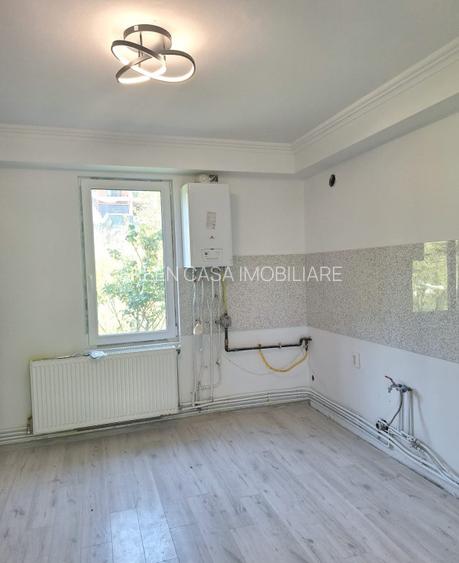 Casă finisată, 140 mp utili, teren 1.000 mp | intrare Câmpenești