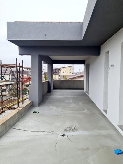 Apartament 3 camere-terasa 130 mp-Aurel Persu-Berceni-Comision 0