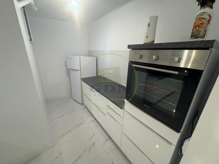 Apartament 3 camere, decomandat, 110.55 mp, Centru, zona Catedrala Sf. Dumitru