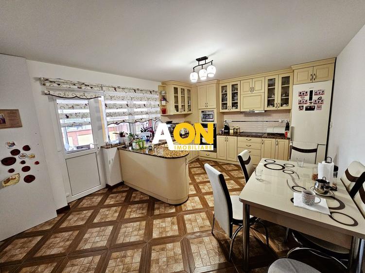 Casa S+P+M, 5 camere, mobilata, utilata, 500 mp teren, Cetate