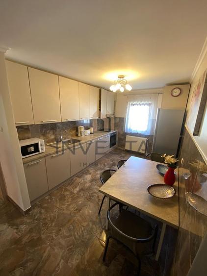 Apartament 3 camere decomandat de inchiriat, parcare, Zorilor zona UMF