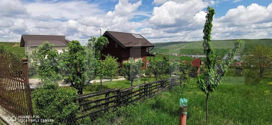 Căsuță cochetă cu panoramă superbă asupra satului Câmpenești și a lacurilor - 5