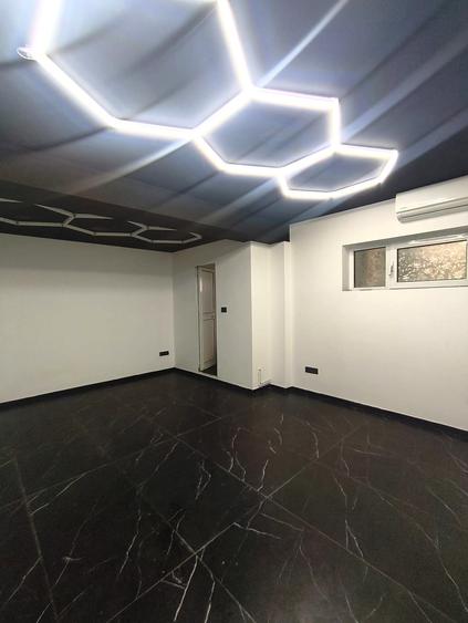 Timpuri Noi-Tineretului-Spatiu Comercial-cafenea-fast-food-500 EUR+800 EUR curte