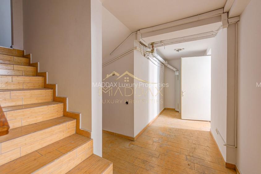 Vila ***400mp*** + Curte Proprie // zona Herastrau - 40