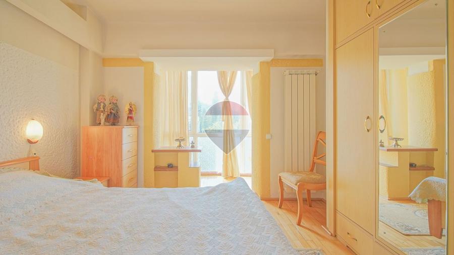 Apartament 4 camere, vedere Bucegi, etaj 1, Predeal